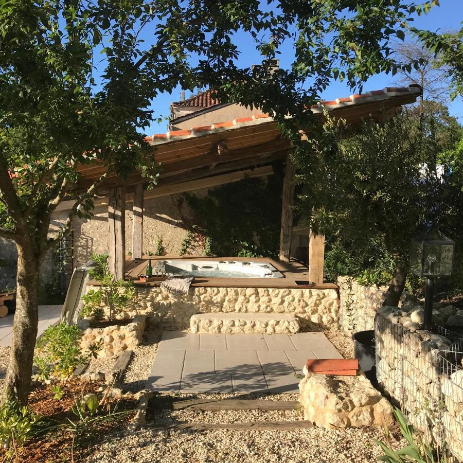 Bed and Breakfast Les Ombrieres Porcheresse Экстерьер фото