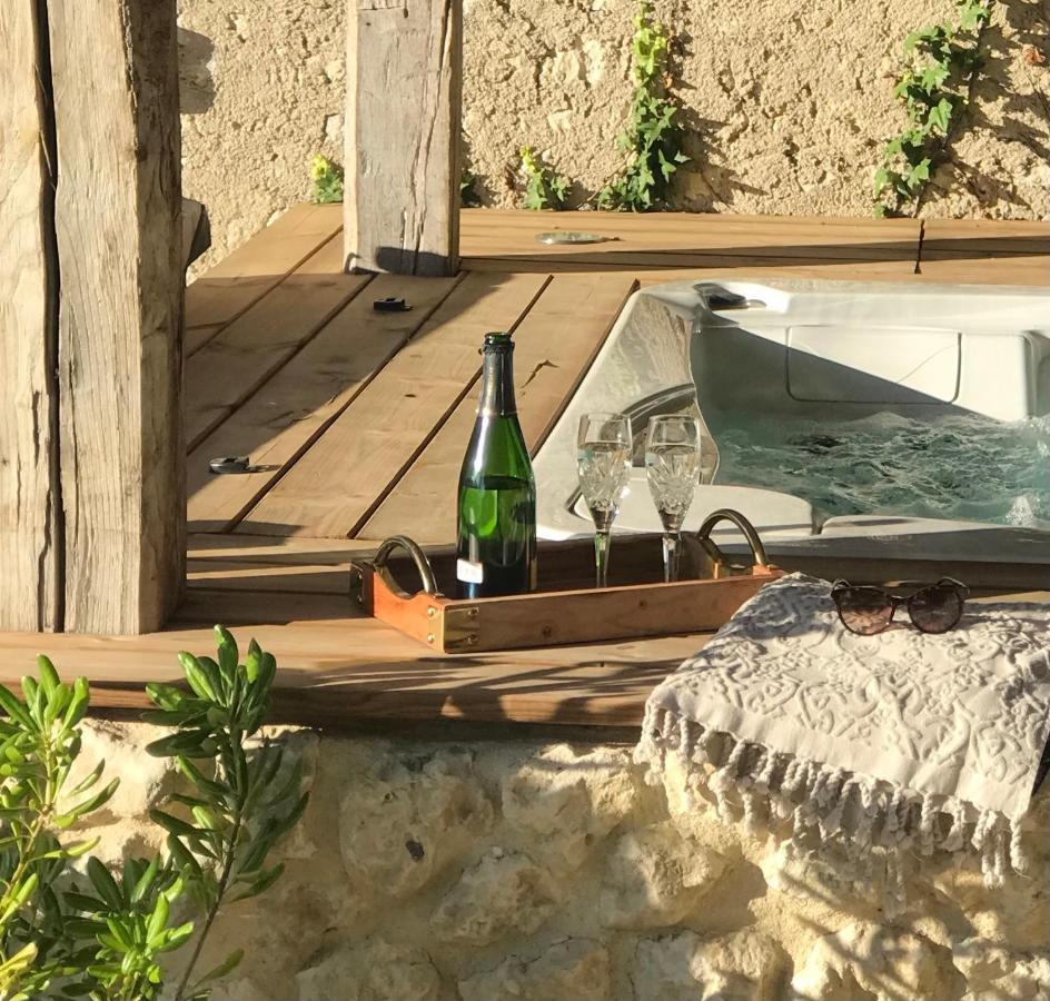 Bed and Breakfast Les Ombrieres Porcheresse Экстерьер фото