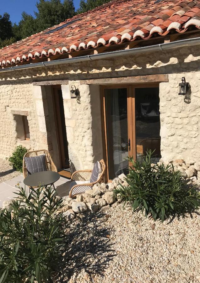 Bed and Breakfast Les Ombrieres Porcheresse Экстерьер фото